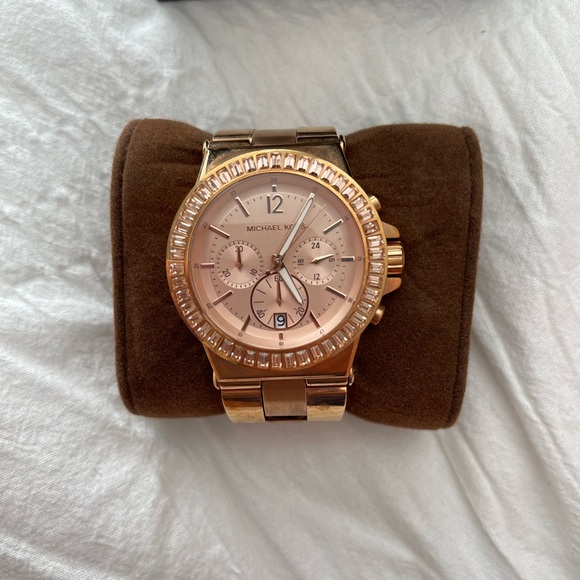 Michael Kors | Women’s Dylan Rose Gold Tone MK-5412 Watch Stainless Steel - Picture 2 of 8